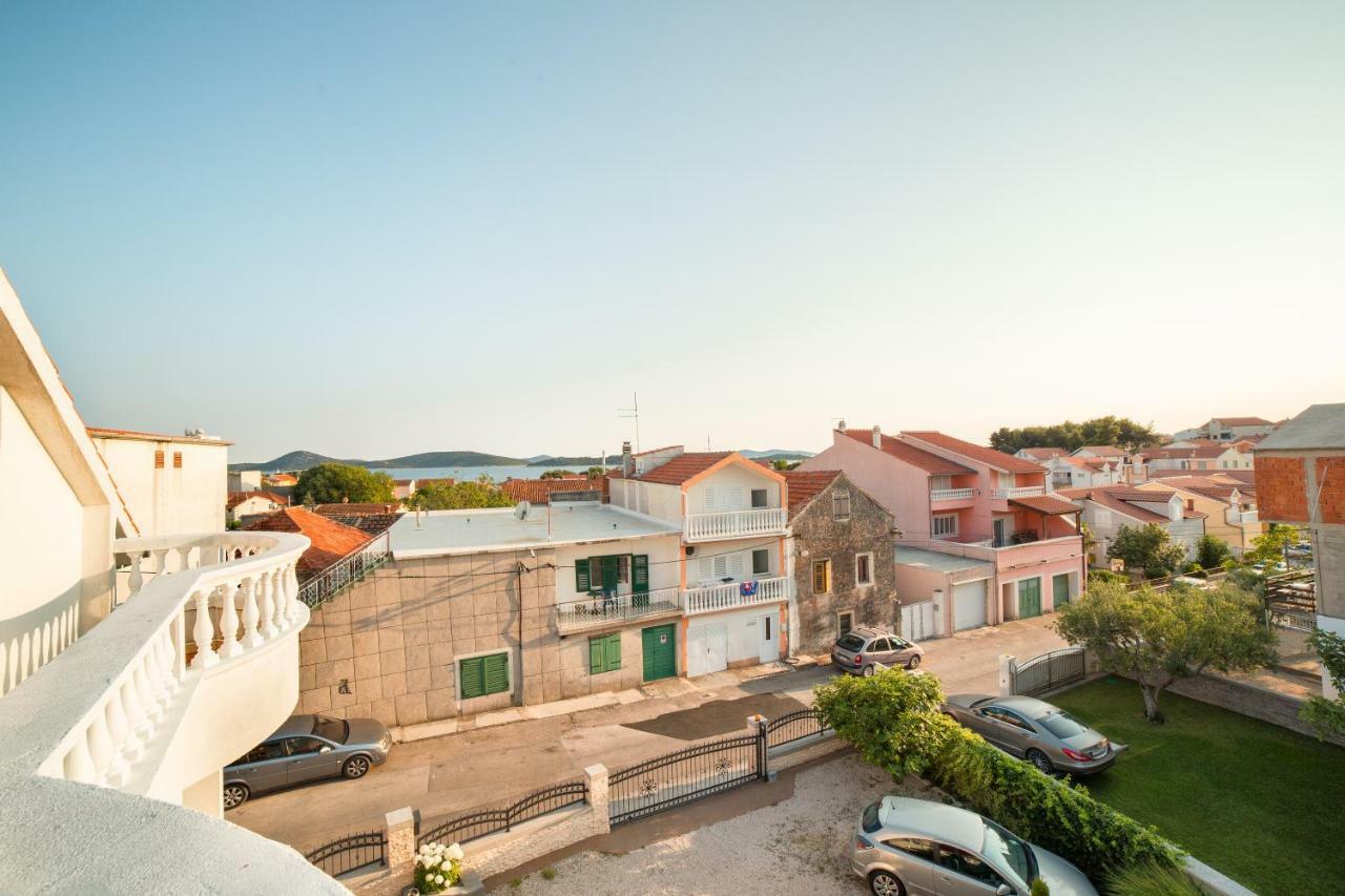Apartments Lipic Водице Екстериор снимка