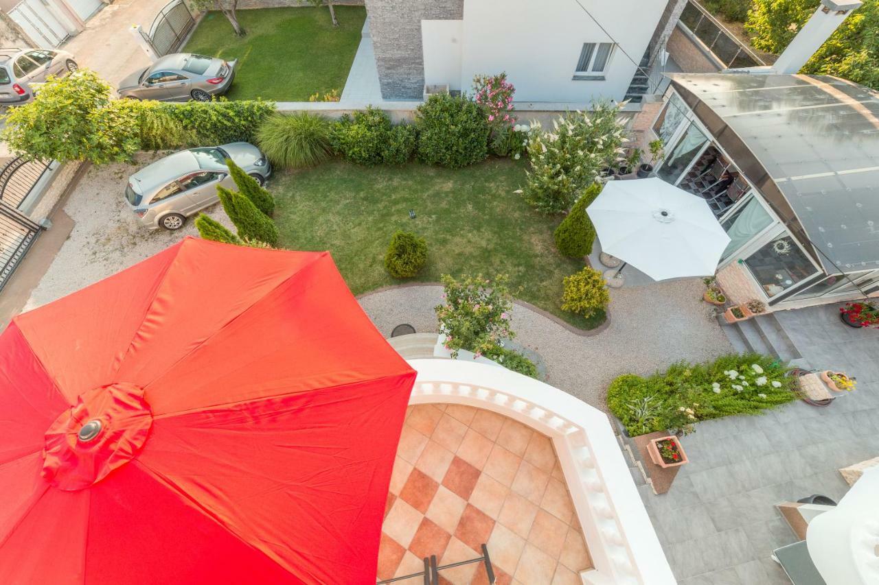 Apartments Lipic Водице Екстериор снимка
