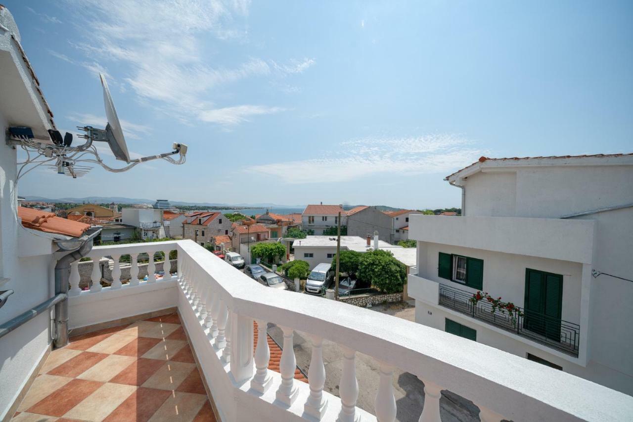 Apartments Lipic Водице Екстериор снимка