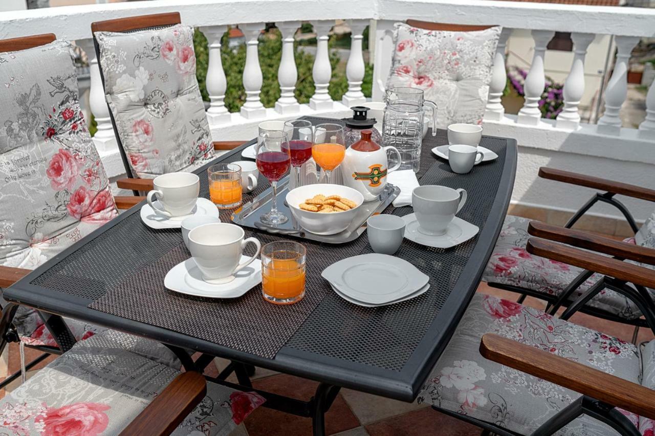Apartments Lipic Водице Екстериор снимка